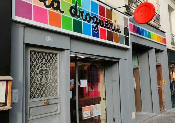 Rénovation devanture magasin enseigne Paris Lemaire Peinture Renovation